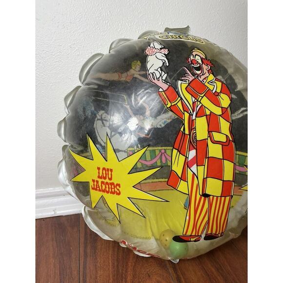 vintage ringling bros barnum & bailey circus Souvenir Toy Inflatable 3D W/ Bells - Picture 3 of 10